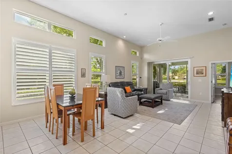 7106 La Ronda Court Sarasota FL 34238