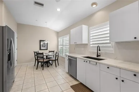 7106 La Ronda Court Sarasota FL 34238