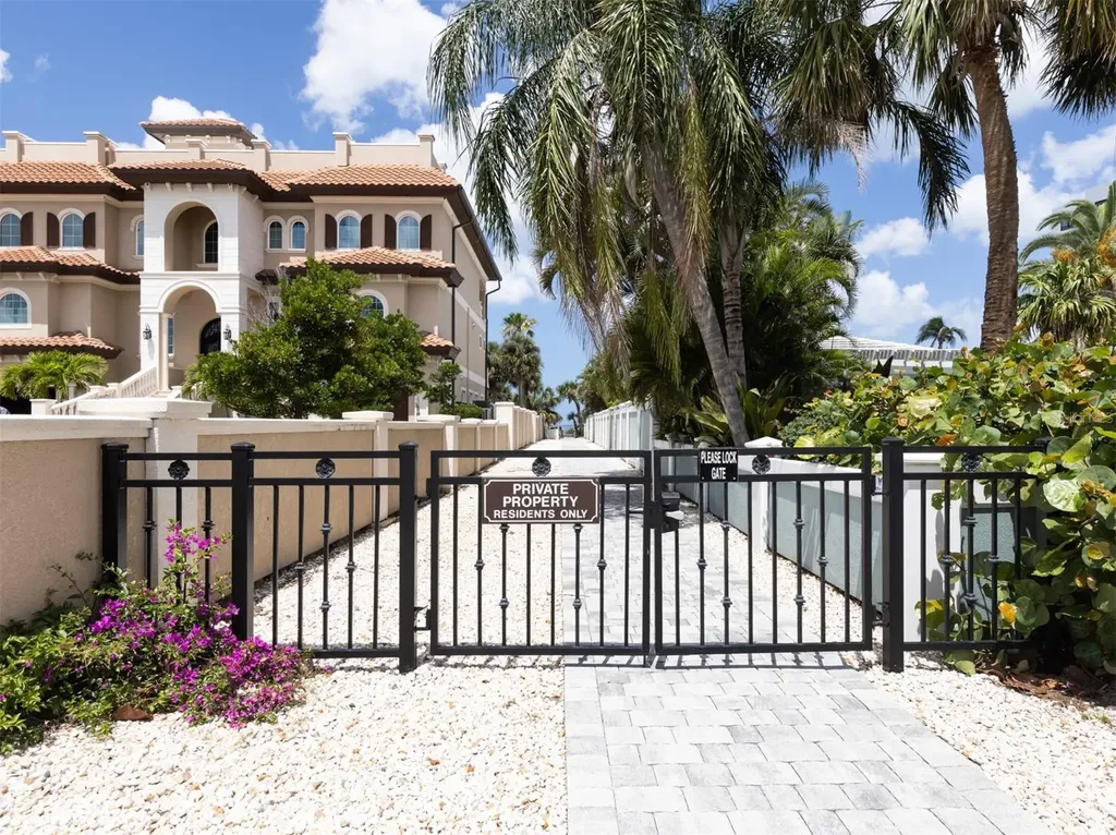 24 Gulf Manor Drive Venice FL 34285