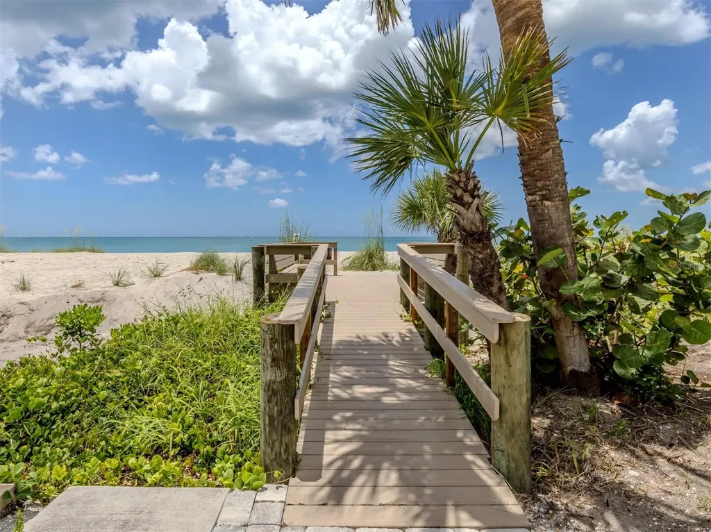 24 Gulf Manor Drive Venice FL 34285