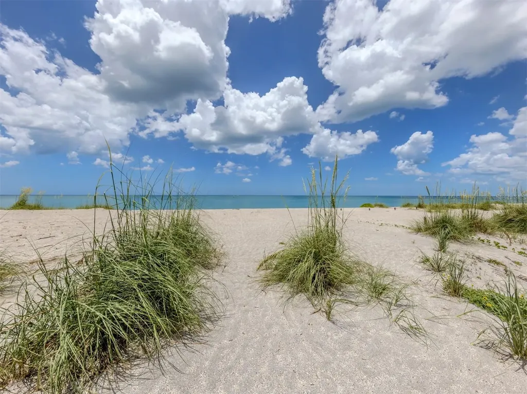 24 Gulf Manor Drive Venice FL 34285