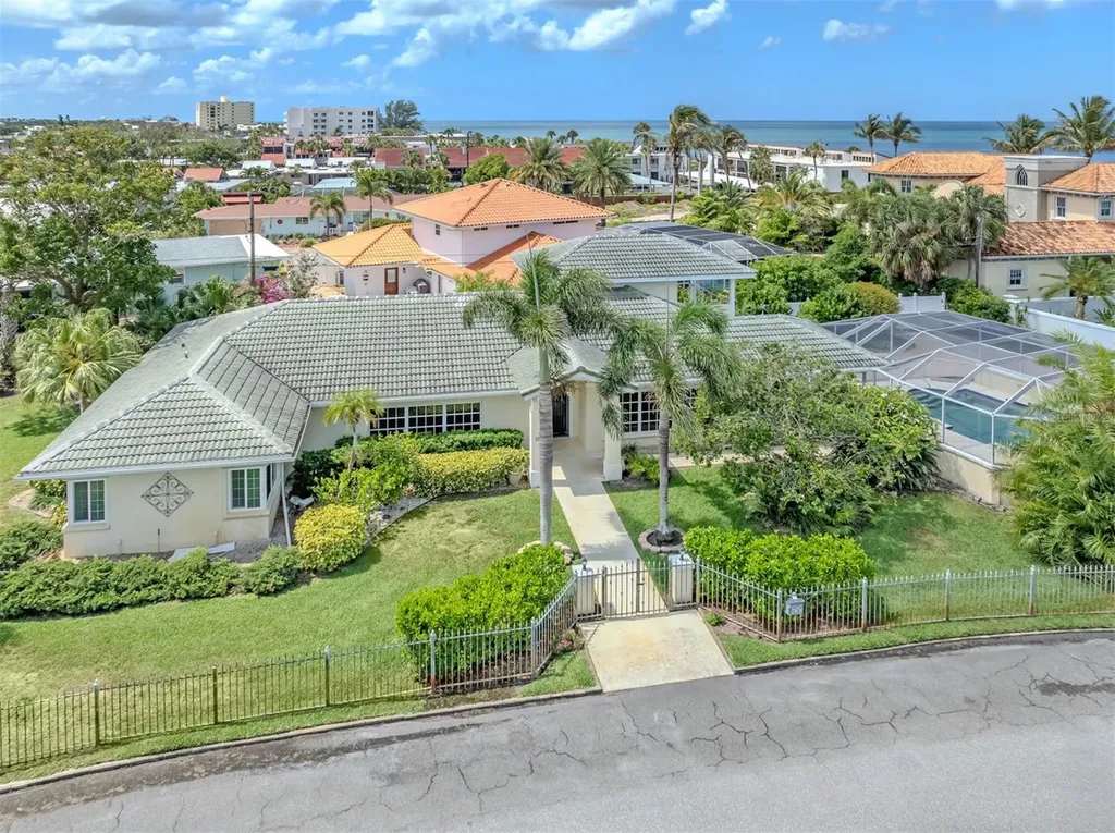 24 Gulf Manor Drive Venice FL 34285