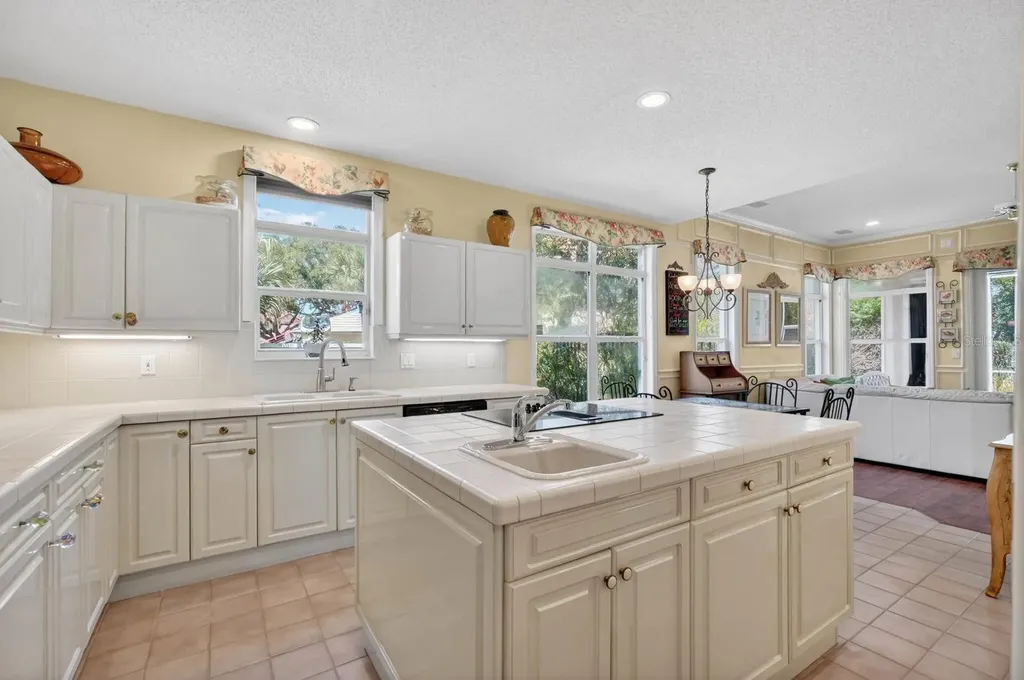10 Monterrey Drive Palm Coast FL 32137