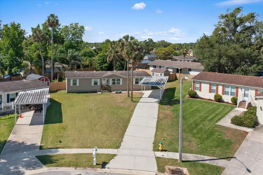 1137 Yaupon Street Daytona Beach FL 32117