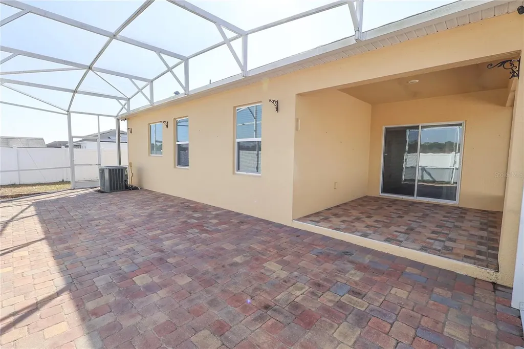 2389 Rock Drive Kissimmee FL 34759