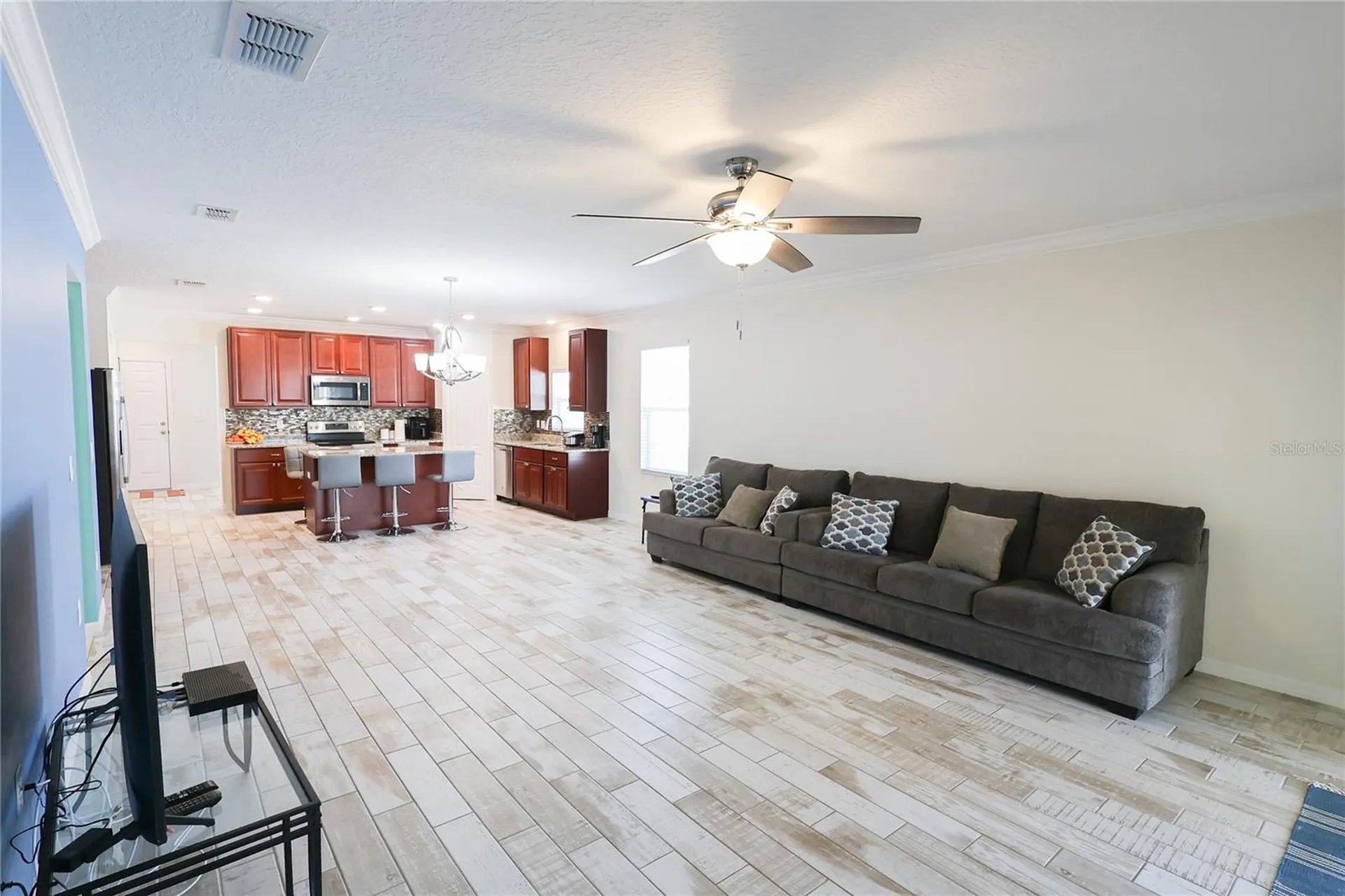 2389 Rock Drive Kissimmee FL 34759