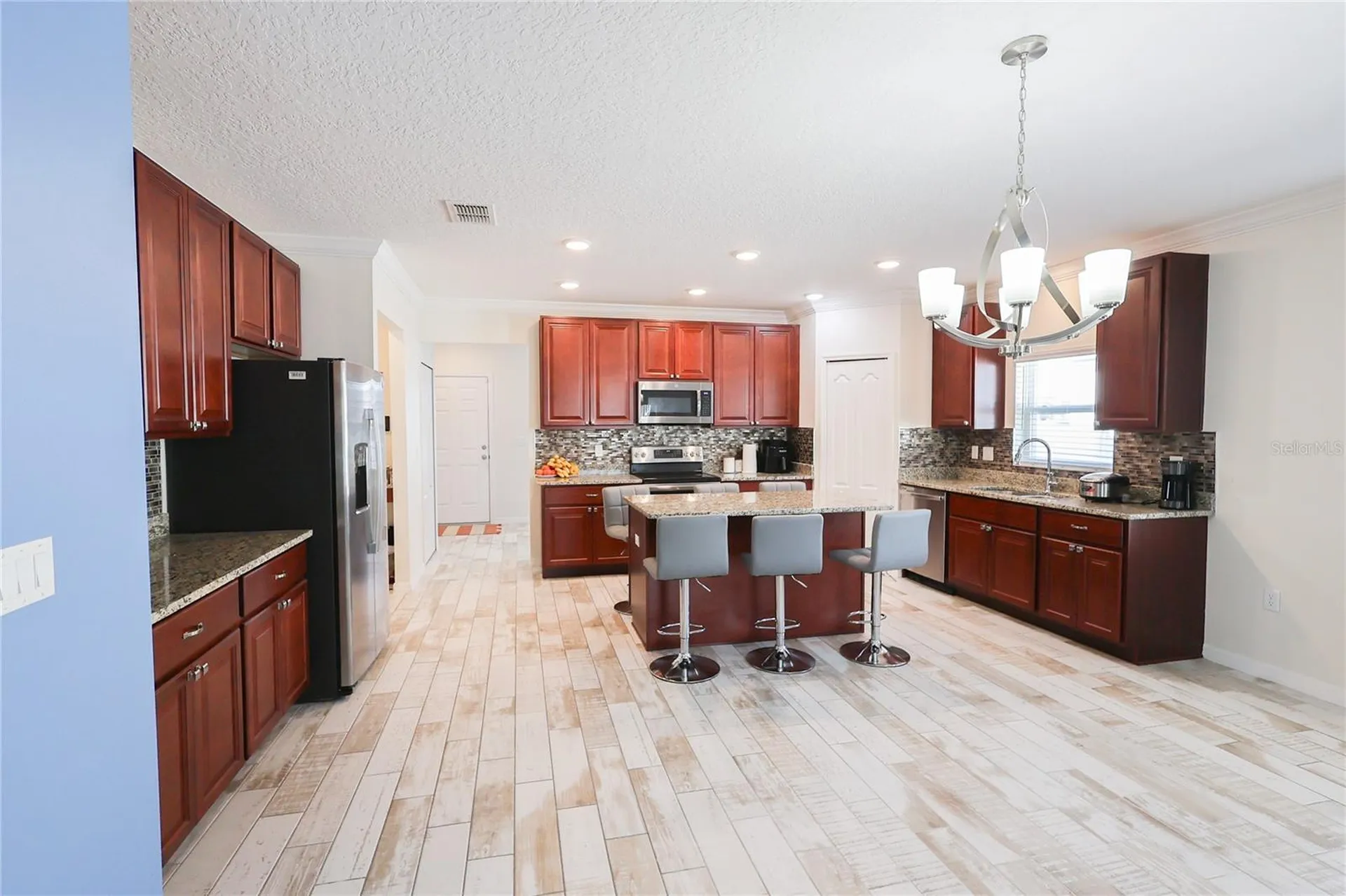 2389 Rock Drive Kissimmee FL 34759