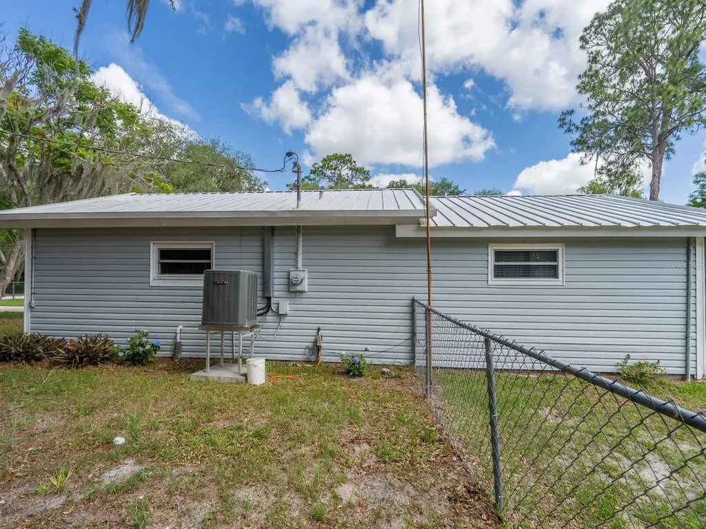 23191 NE 112th Court Road Fort Mc Coy FL 32134