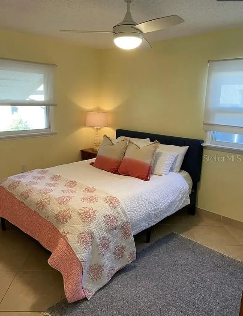 641 Folsom Street S St Petersburg FL 33707