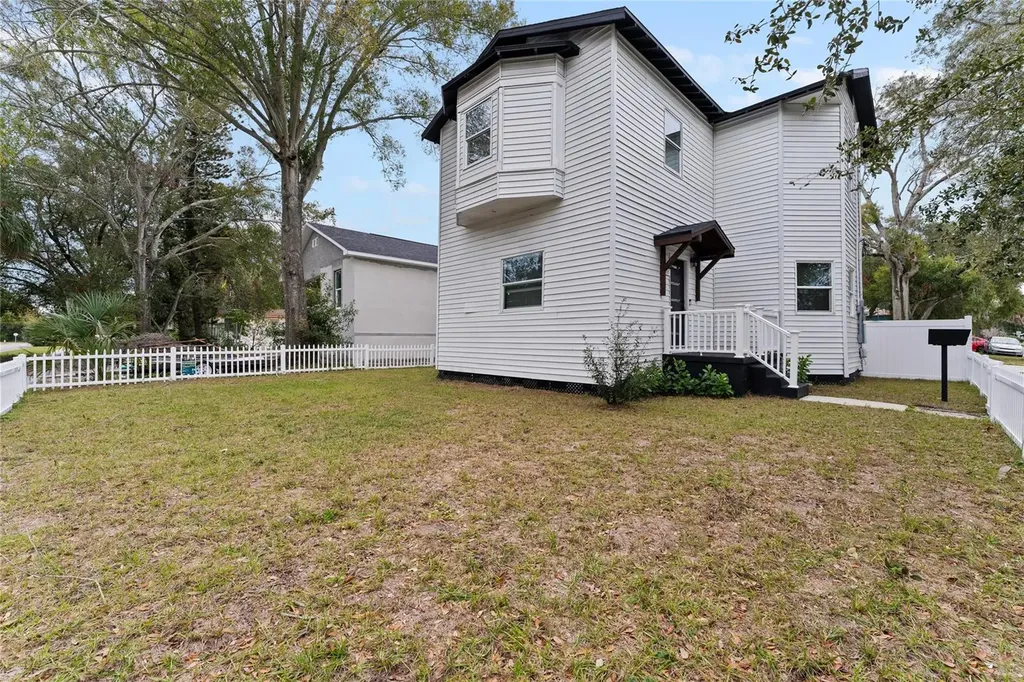 680 25th Avenue S St Petersburg FL 33705