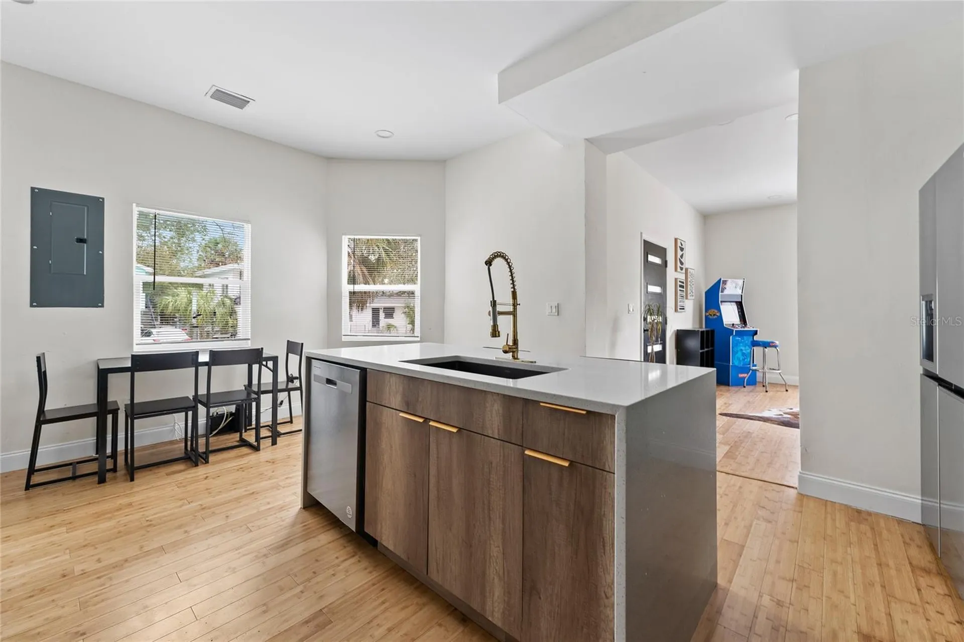 680 25th Avenue S St Petersburg FL 33705