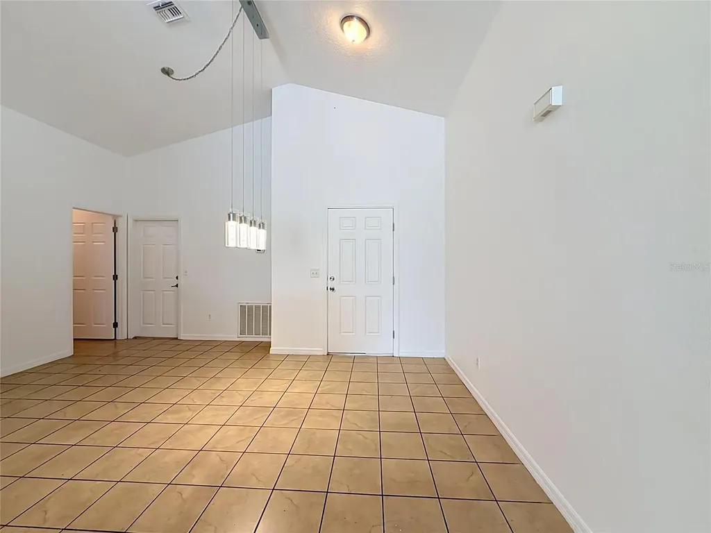 127 Stewart Lake Loop Groveland FL 34736