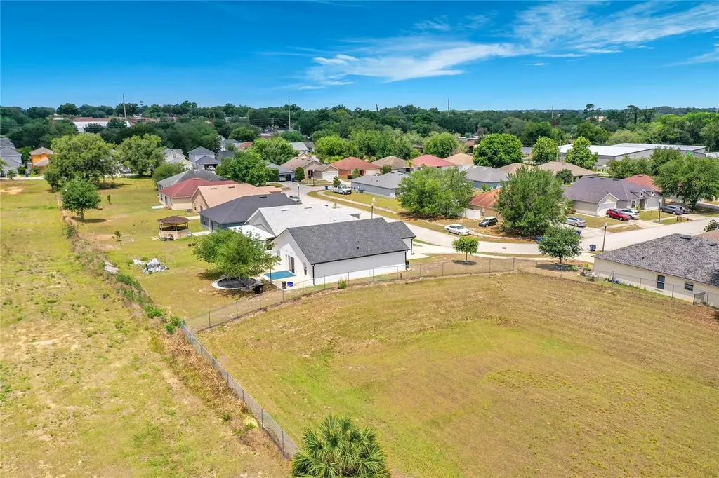 127 Stewart Lake Loop Groveland FL 34736