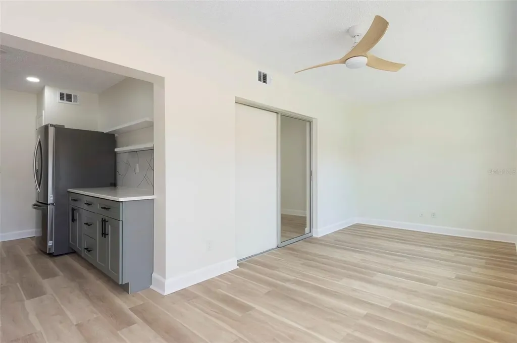 3740 58th Street N St Petersburg FL 33710