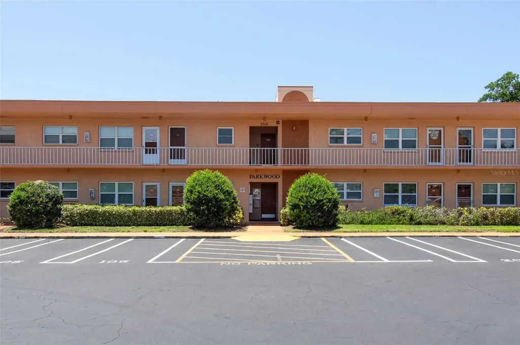 3740 58th Street N St Petersburg FL 33710
