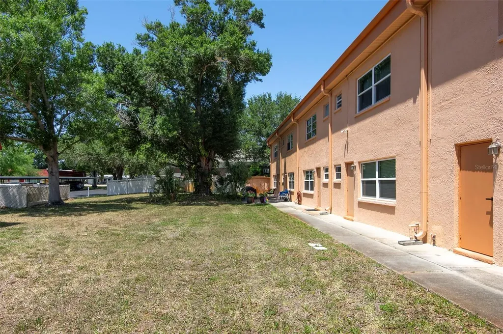 3740 58th Street N St Petersburg FL 33710