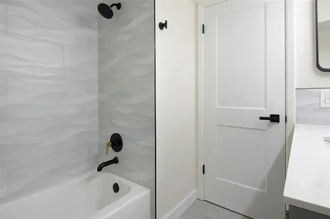 3740 58th Street N St Petersburg FL 33710