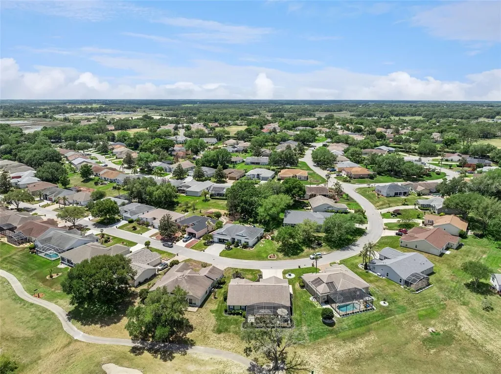 4750 Sawgrass Lake Circle Leesburg FL 34748