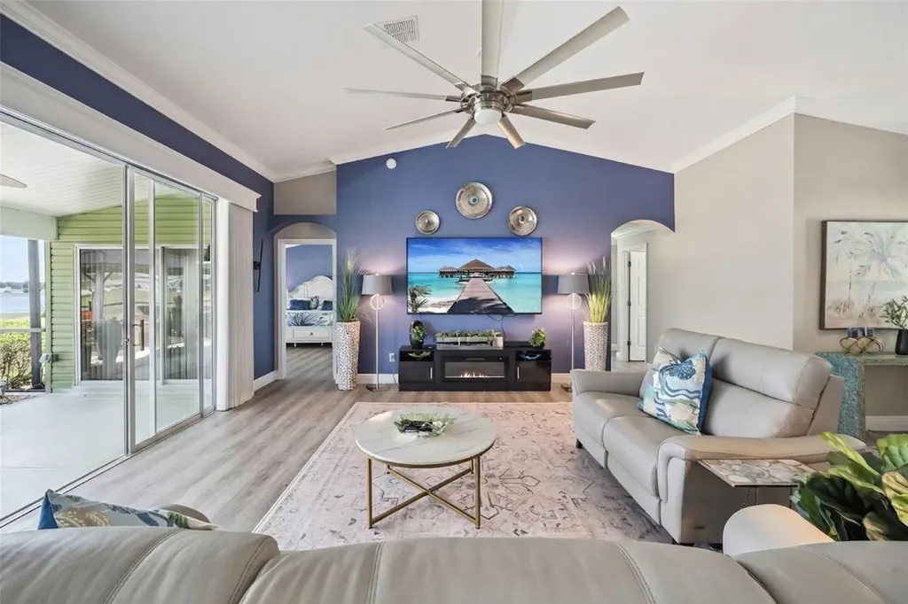 4750 Sawgrass Lake Circle Leesburg FL 34748
