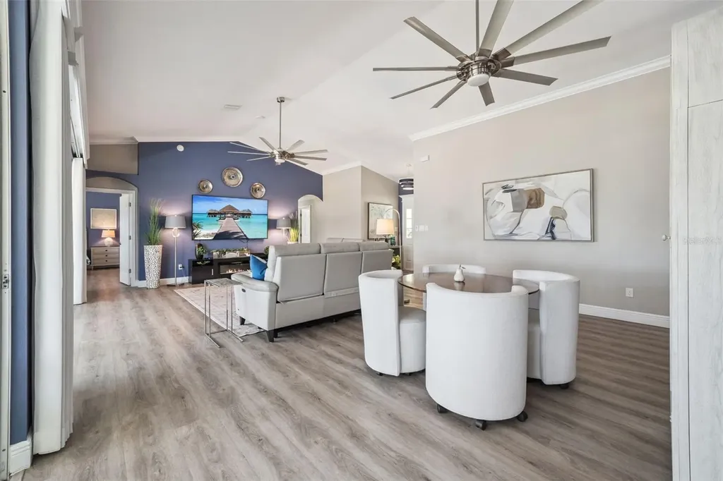 4750 Sawgrass Lake Circle Leesburg FL 34748
