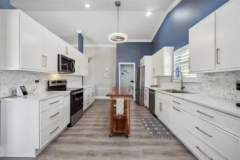 4750 Sawgrass Lake Circle Leesburg FL 34748
