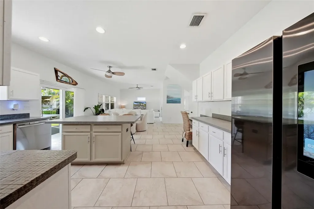 236 15th Avenue SE St Petersburg FL 33701