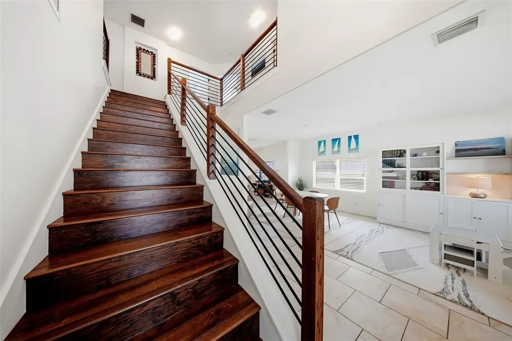 236 15th Avenue SE St Petersburg FL 33701
