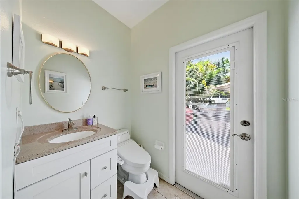 236 15th Avenue SE St Petersburg FL 33701