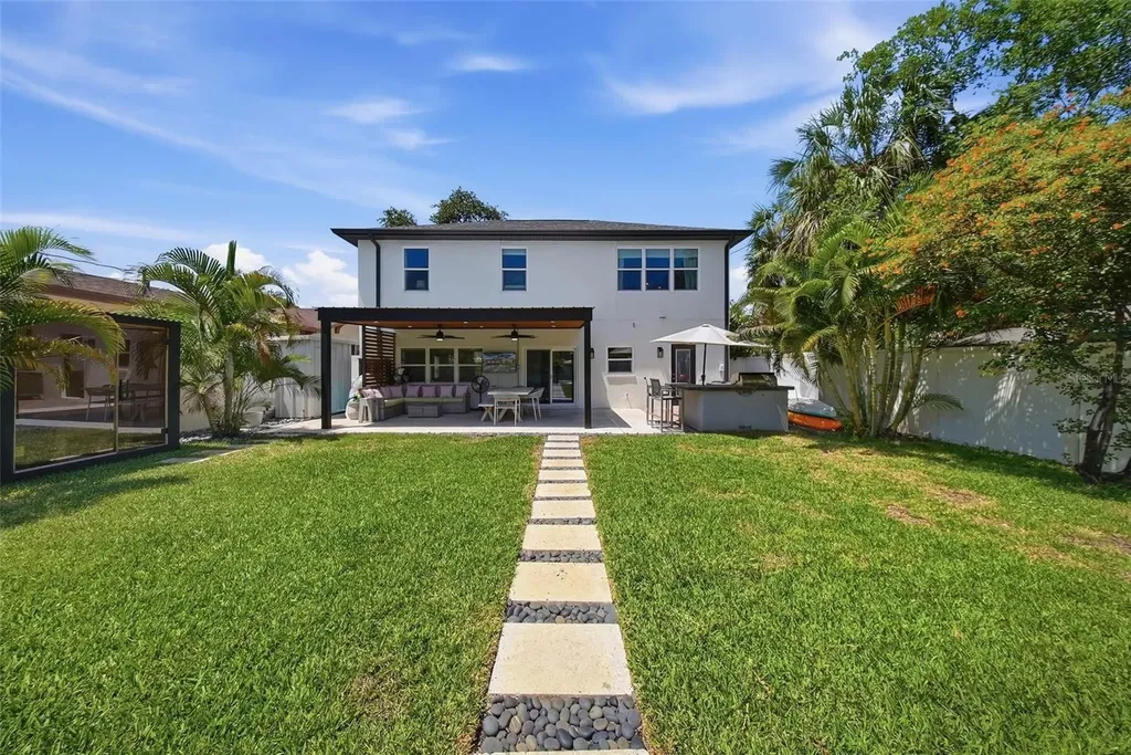 236 15th Avenue SE St Petersburg FL 33701