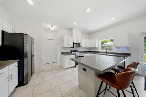 236 15th Avenue SE St Petersburg FL 33701