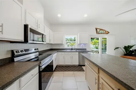 236 15th Avenue SE St Petersburg FL 33701