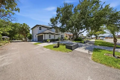 236 15th Avenue SE St Petersburg FL 33701