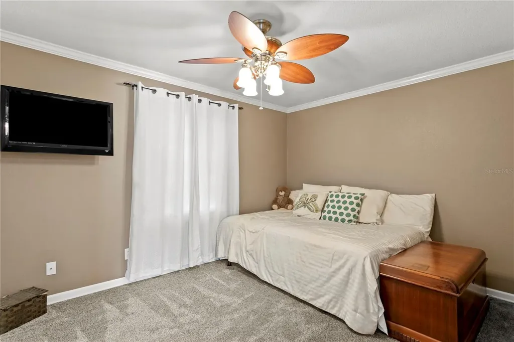 5175 Coquina Key Drive SE St Petersburg FL 33705