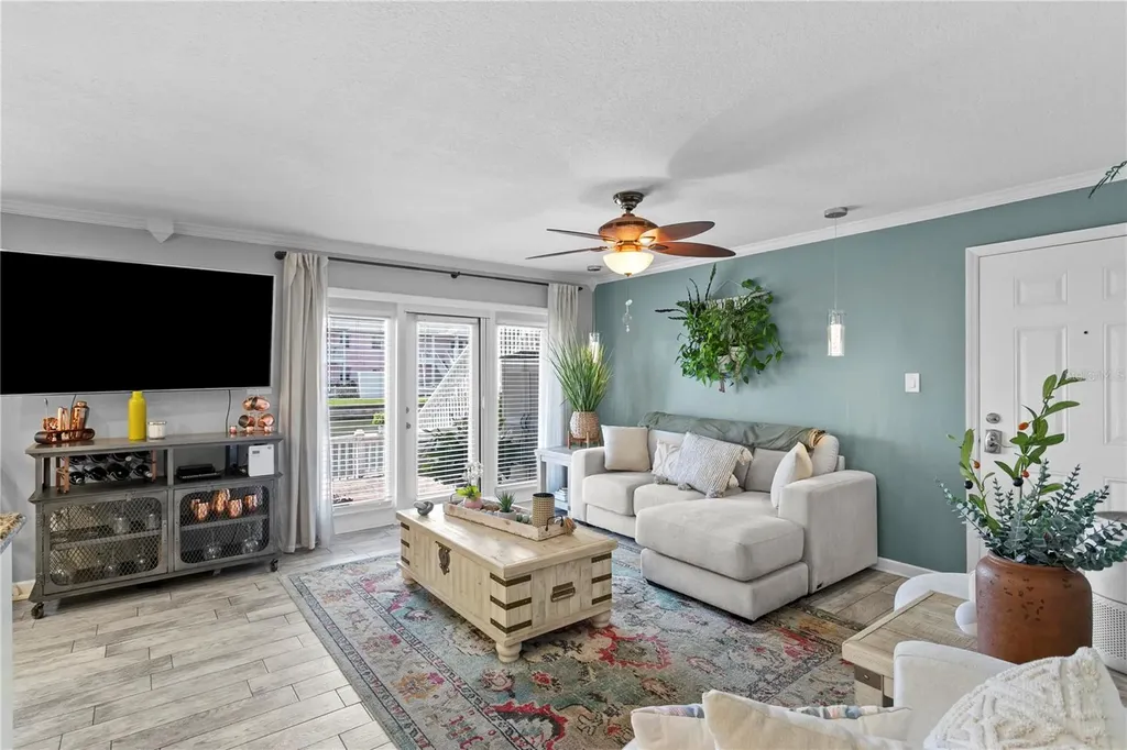 5175 Coquina Key Drive SE St Petersburg FL 33705