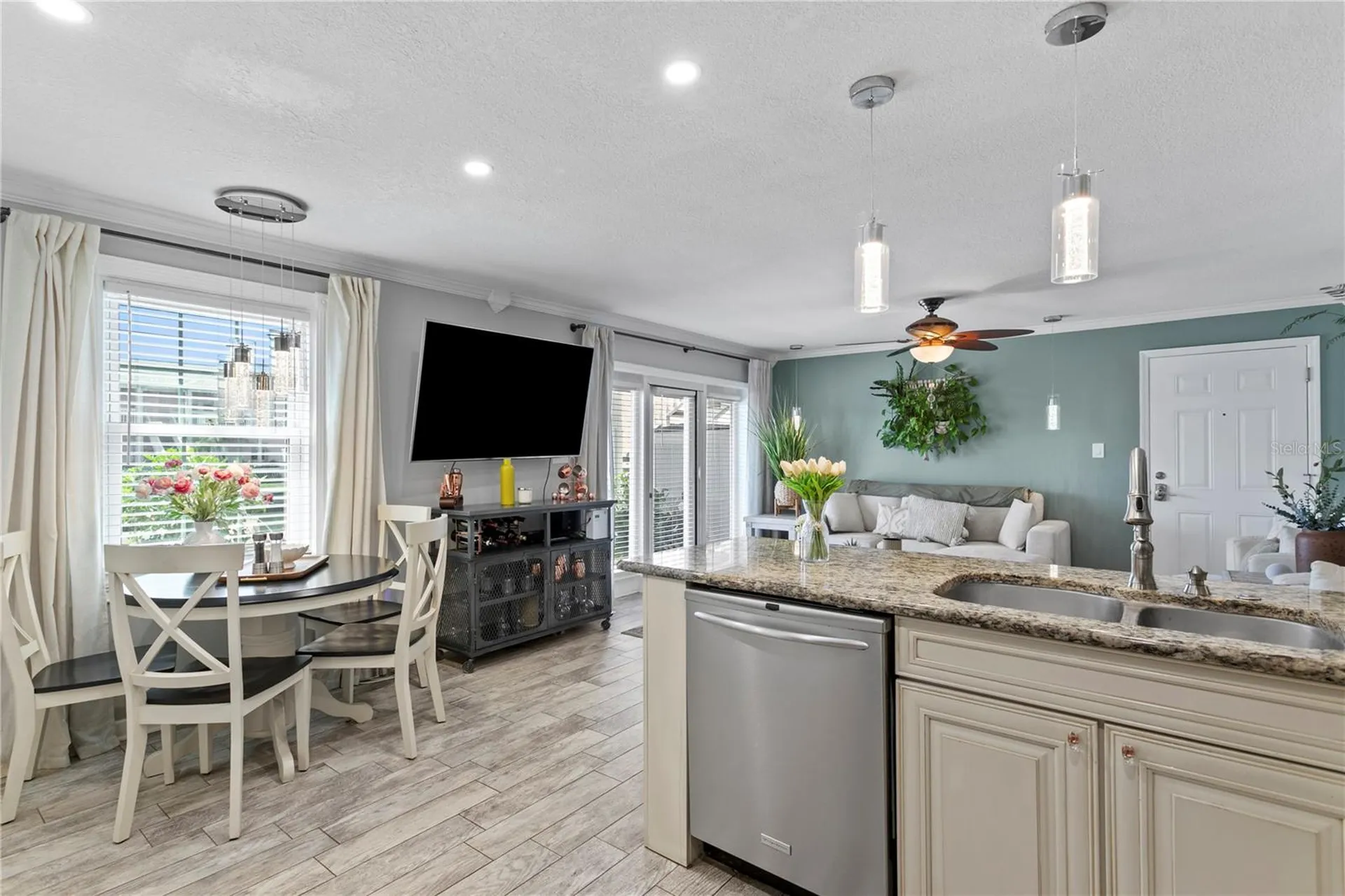 5175 Coquina Key Drive SE St Petersburg FL 33705