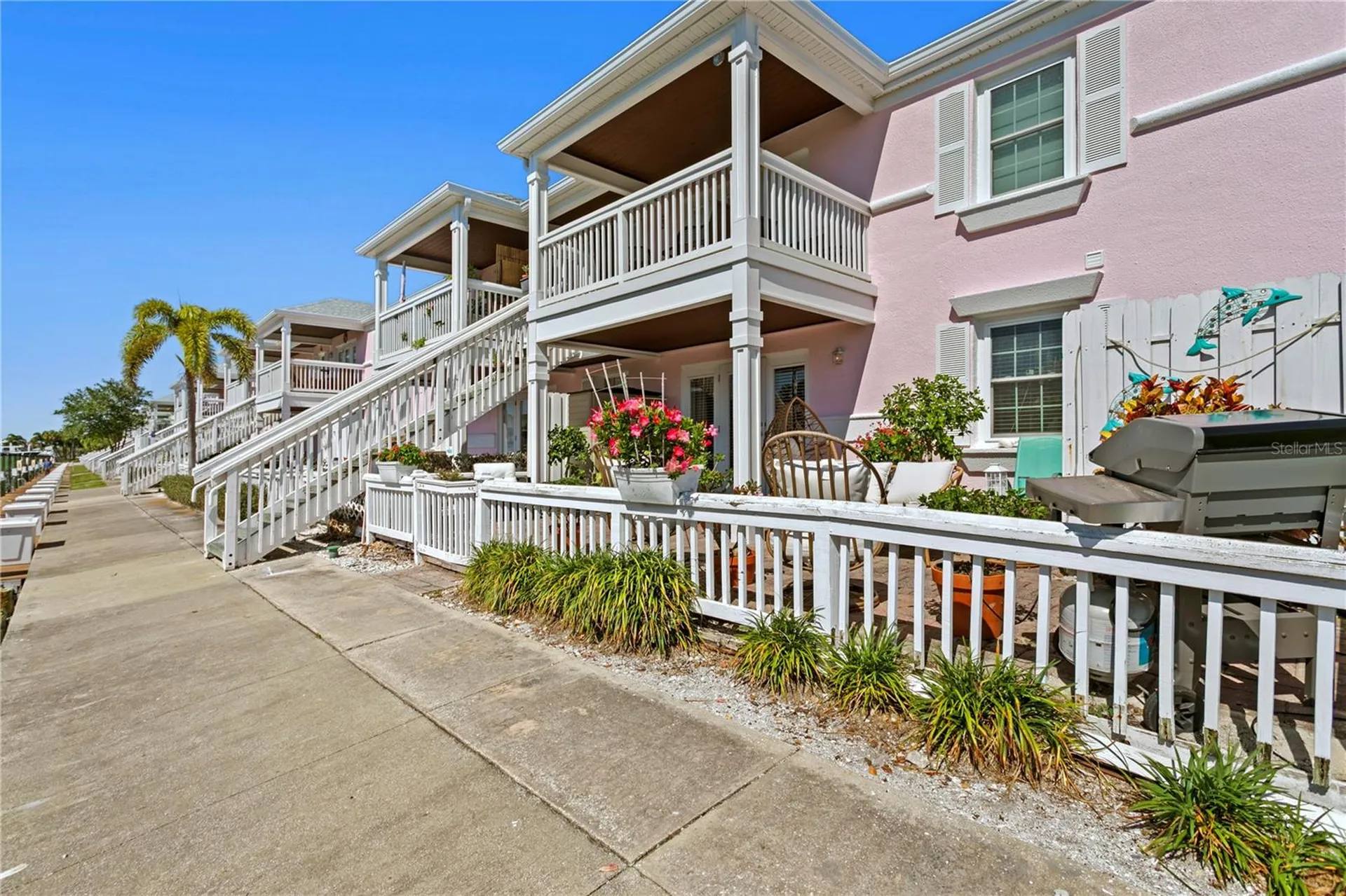 5175 Coquina Key Drive SE St Petersburg FL 33705
