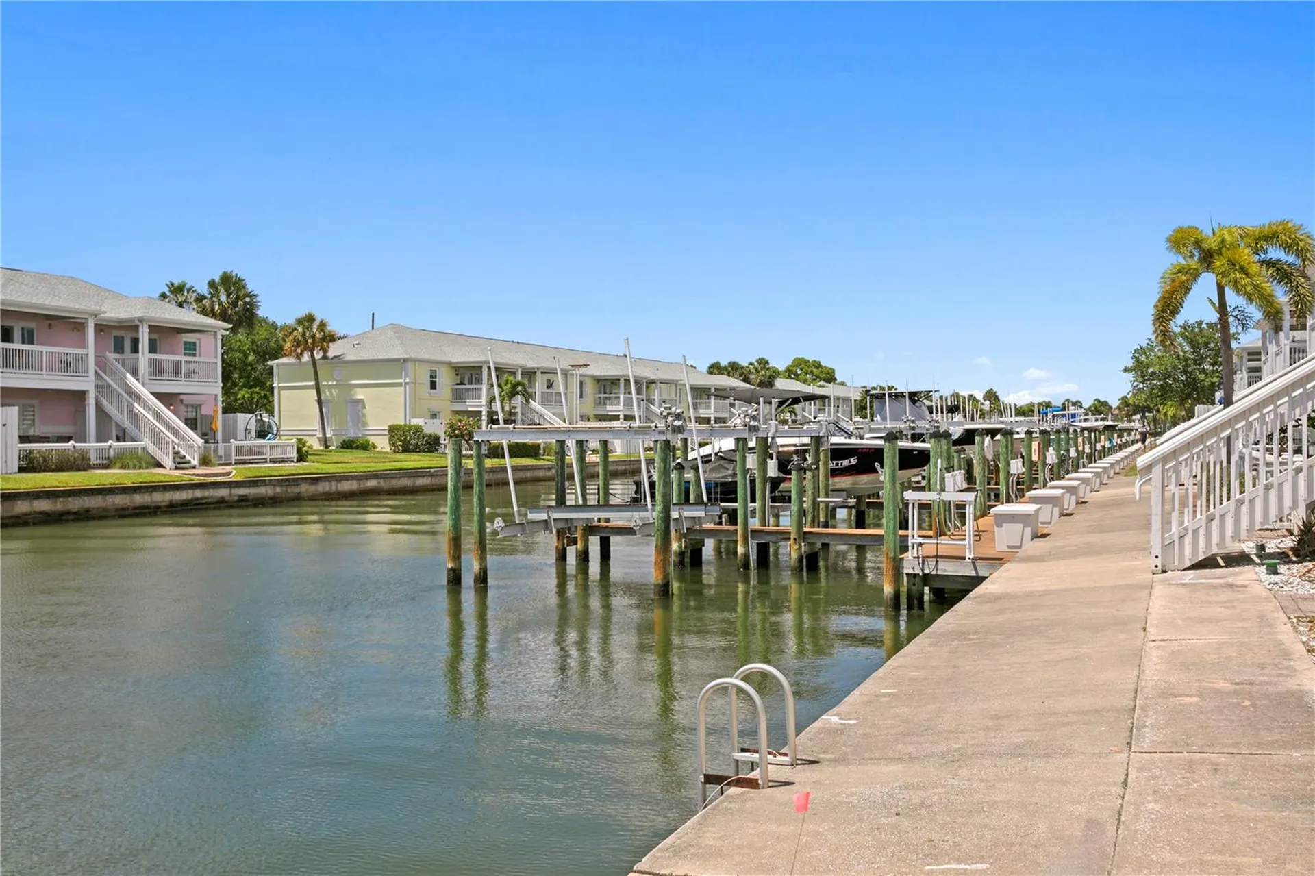 5175 Coquina Key Drive SE St Petersburg FL 33705