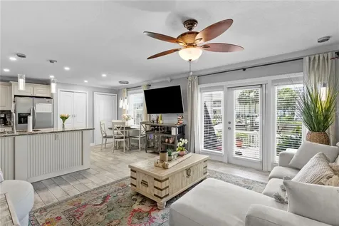 5175 Coquina Key Drive SE St Petersburg FL 33705