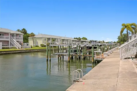 5175 Coquina Key Drive SE St Petersburg FL 33705