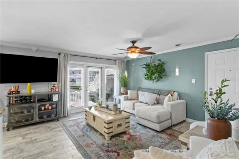 5175 Coquina Key Drive SE St Petersburg FL 33705
