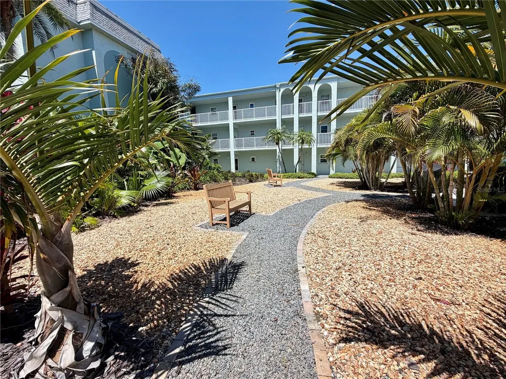 1706 Belleair Forest Drive Belleair FL 33756