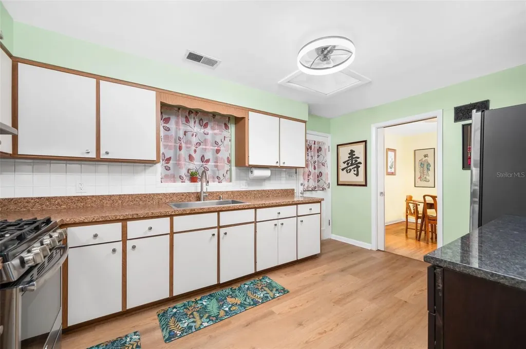 318 SW 40th Terrace Gainesville FL 32607