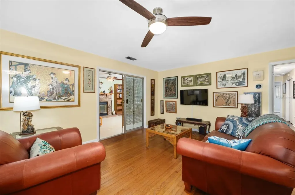 318 SW 40th Terrace Gainesville FL 32607