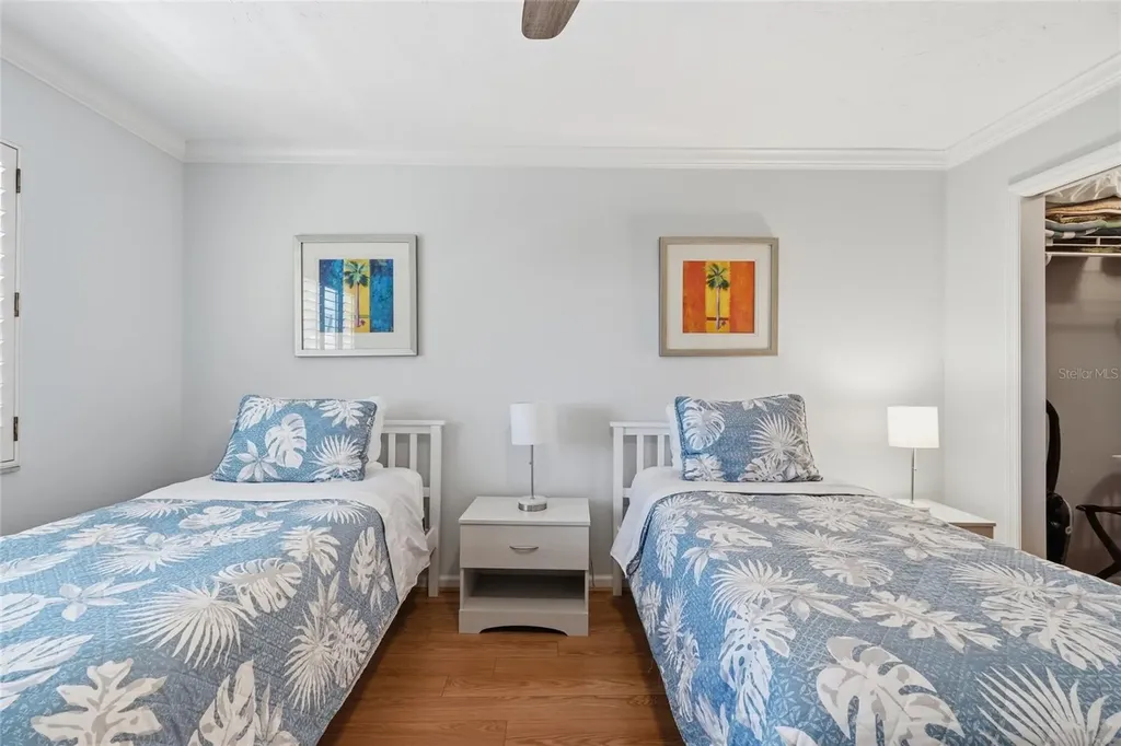 8977 Midnight Pass Road Sarasota FL 34242