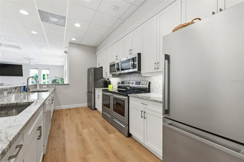 8977 Midnight Pass Road Sarasota FL 34242