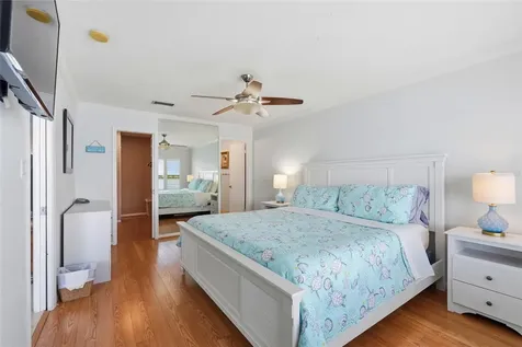 8977 Midnight Pass Road Sarasota FL 34242