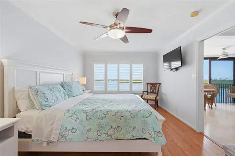 8977 Midnight Pass Road Sarasota FL 34242