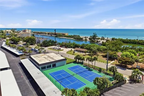 8977 Midnight Pass Road Sarasota FL 34242