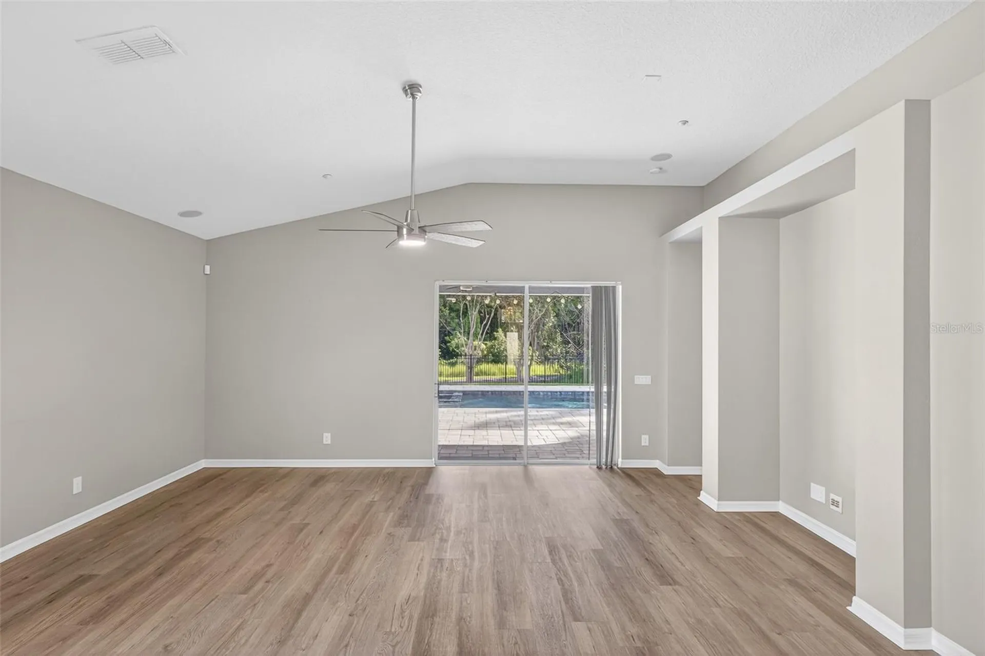 9669 Leland Drive Orlando FL 32827