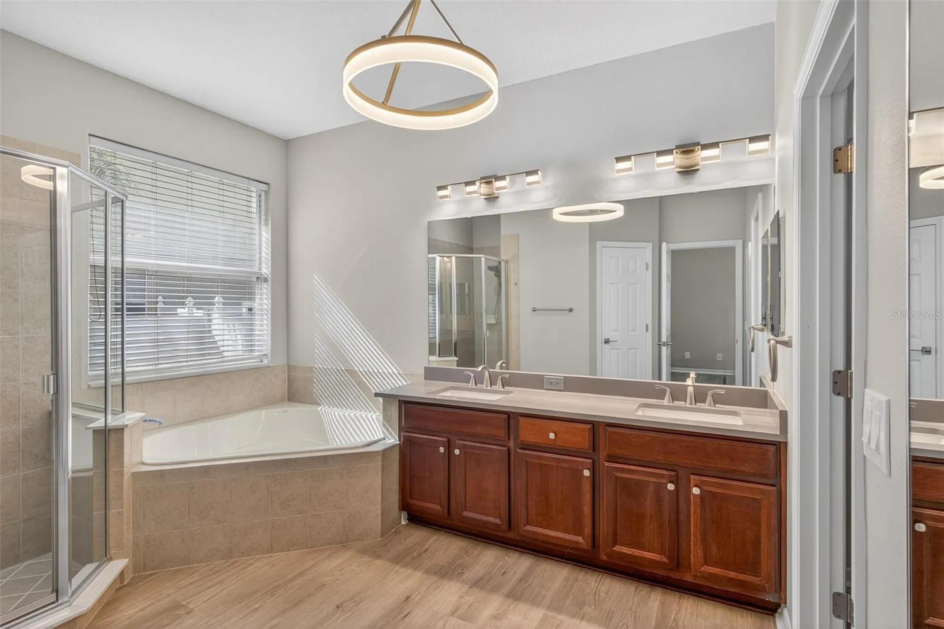 9669 Leland Drive Orlando FL 32827